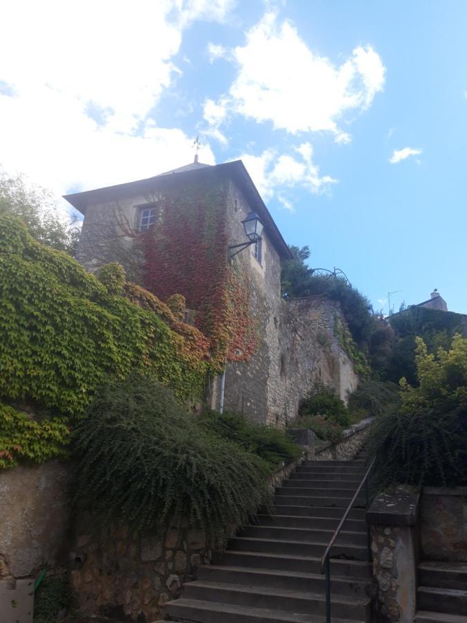 Le Voltaire Bed & Breakfast Airvault Exterior foto