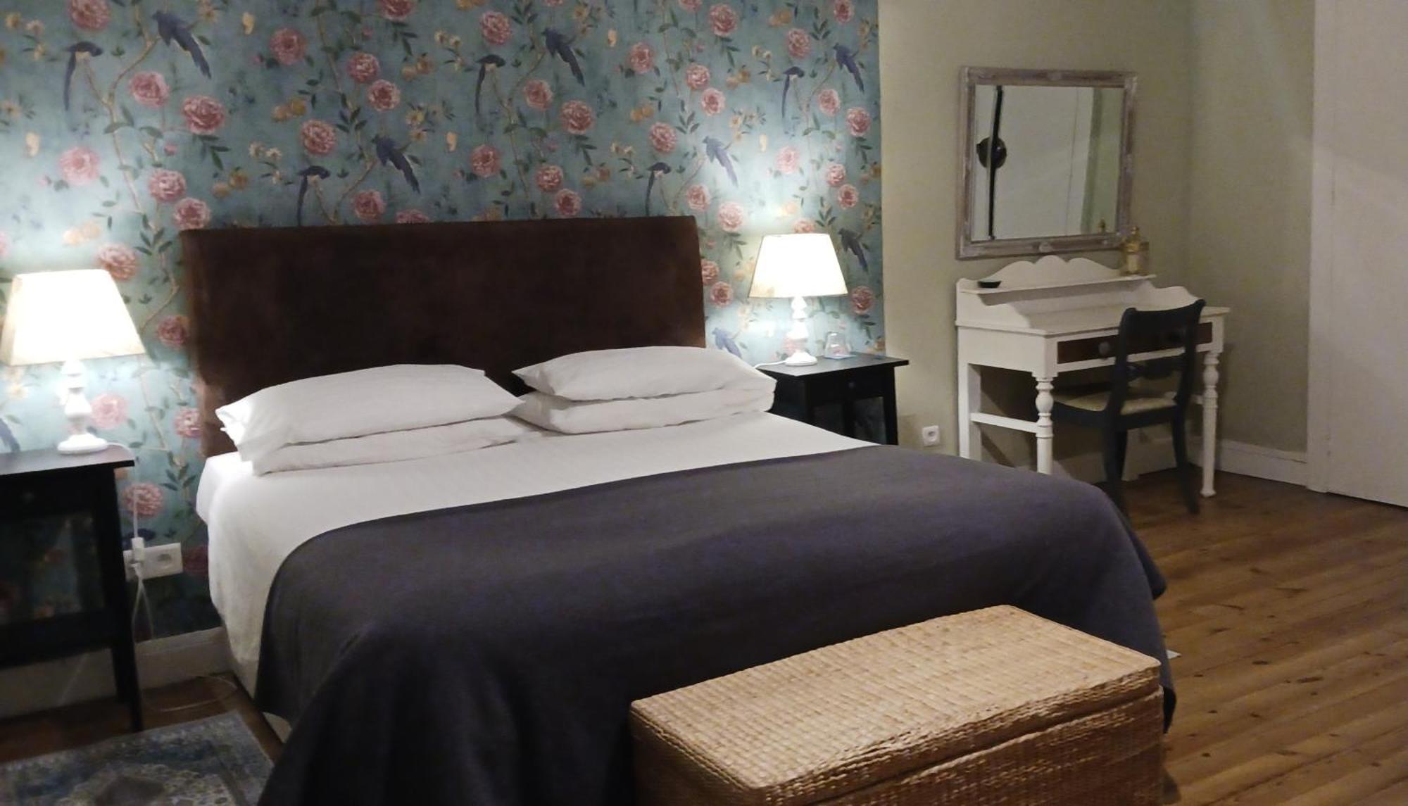 Le Voltaire Bed & Breakfast Airvault Exterior foto