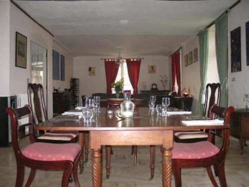 Le Voltaire Bed & Breakfast Airvault Exterior foto